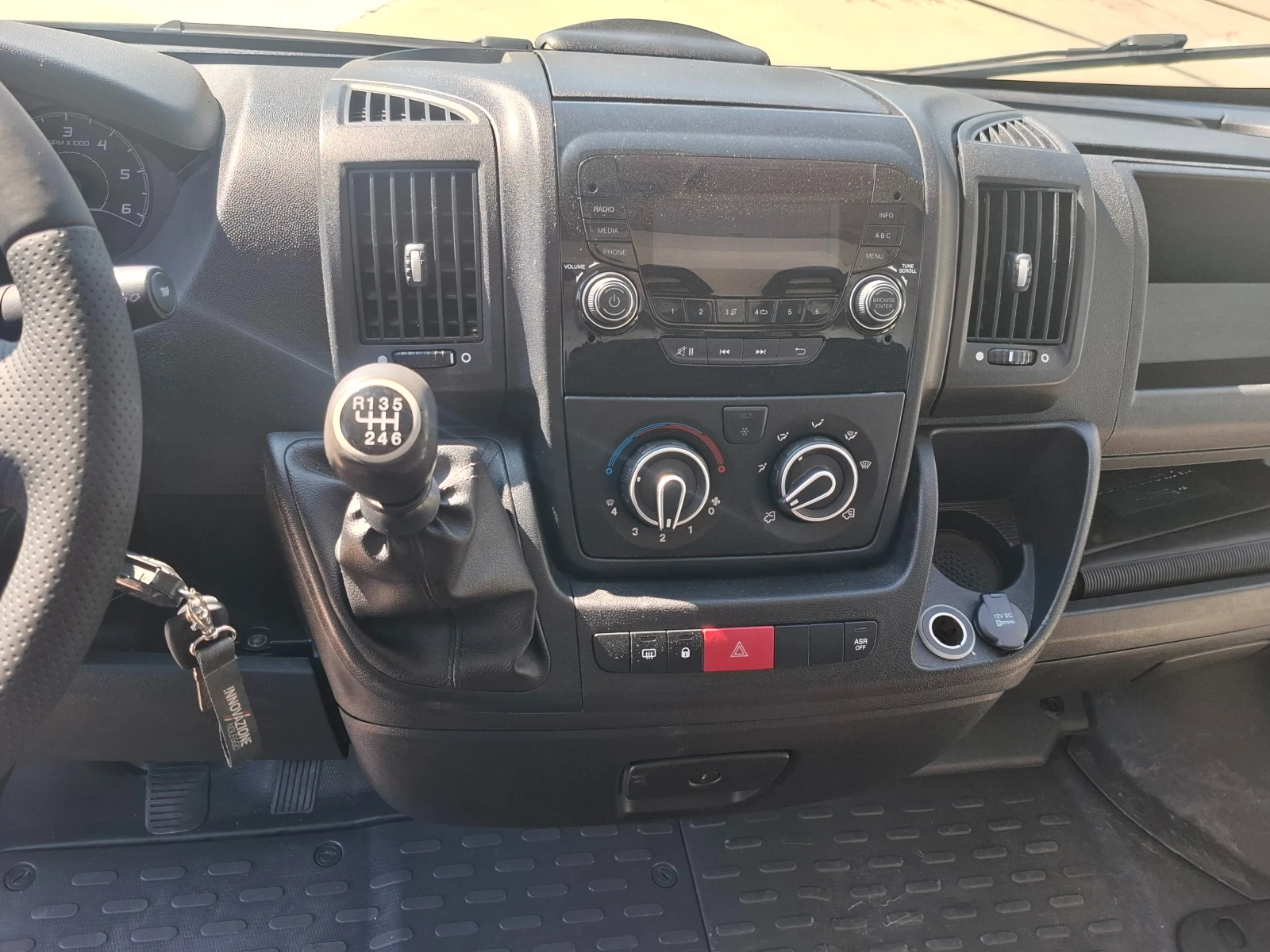 Citroen Jumper Euro6B/Kлима/220V - изображение 8