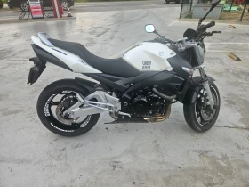 Suzuki Gsr, снимка 1