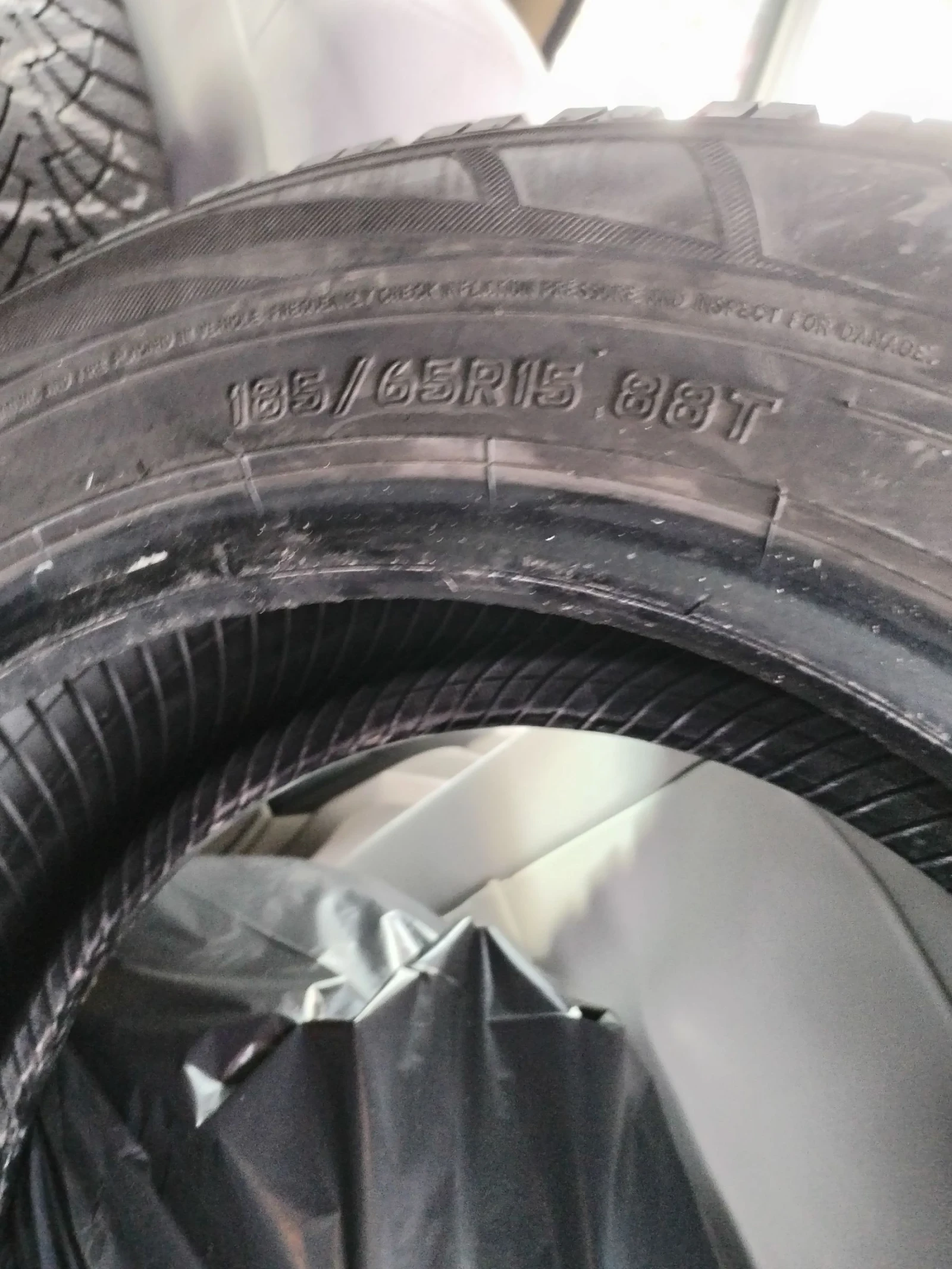 ���� 185/65R15 | Mobile.bg � ����������� 4