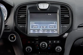 Chrysler 300c, снимка 14