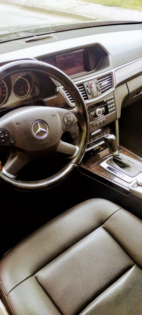 Mercedes-Benz E 220 undefined | Auto.bg — изображение 9