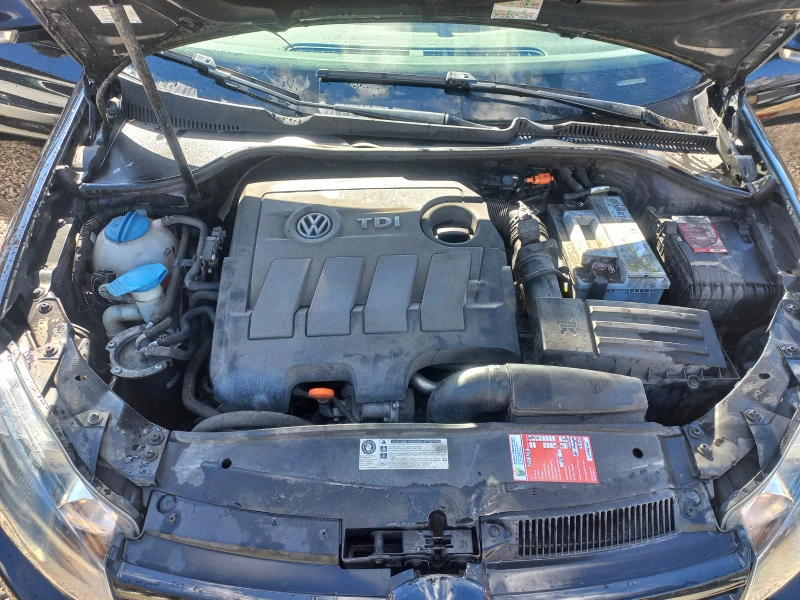 VW Golf 1.6.тди 4х4, снимка 13 - Автомобили и джипове - 47236424