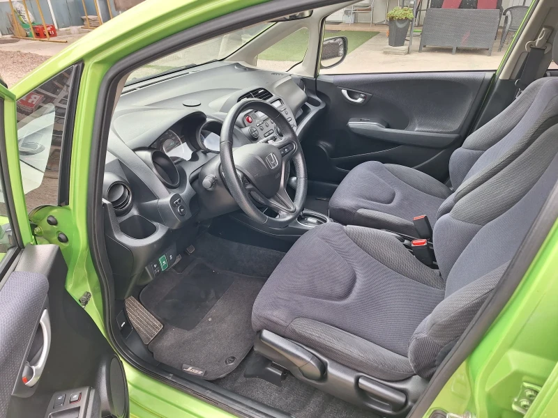 Honda Jazz 1.4 HIBRYD, снимка 9 - Автомобили и джипове - 47909409