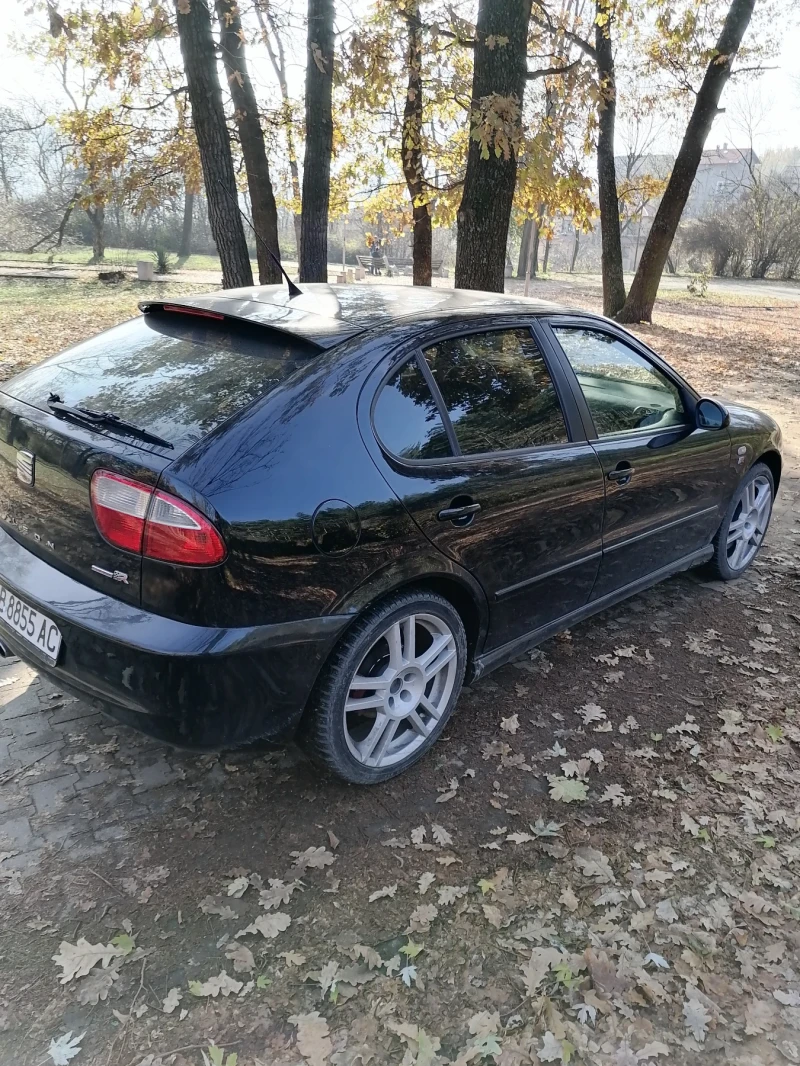 Seat Leon 1.8t bam, снимка 3 - Автомобили и джипове - 48004725