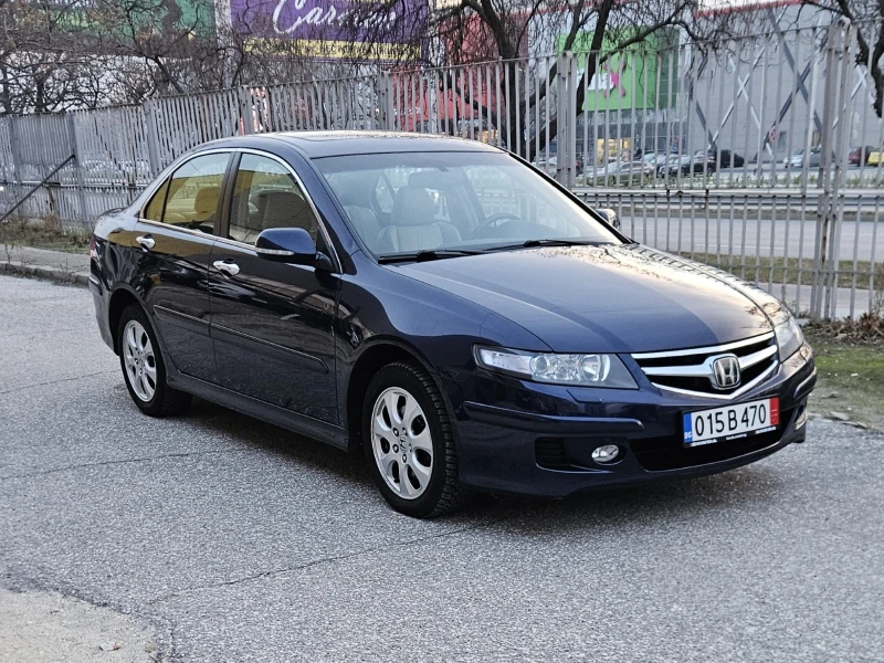 Honda Accord 2.4i-VTEC Executive Facelift NAVI, снимка 3 - Автомобили и джипове - 48461097