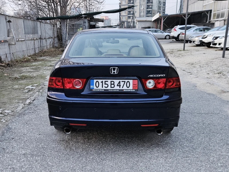 Honda Accord 2.4i-VTEC Executive Facelift NAVI, снимка 6 - Автомобили и джипове - 48461097