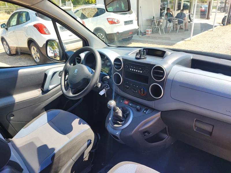 Peugeot Partner Tepee, снимка 14 - Автомобили и джипове - 50965295