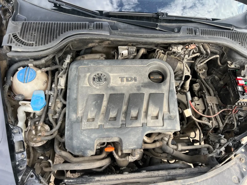 Skoda Octavia 2.0TDI, снимка 9 - Автомобили и джипове - 51669697