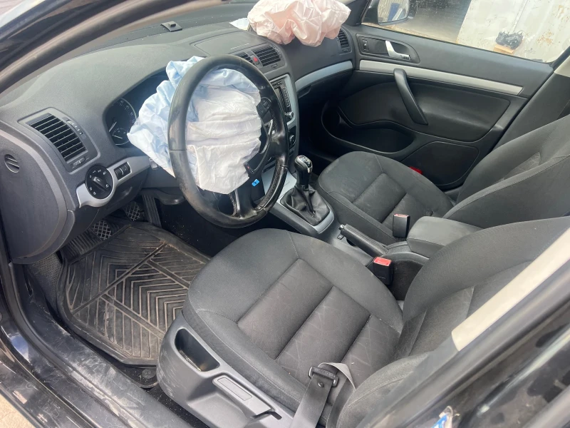 Skoda Octavia 2.0TDI, снимка 8 - Автомобили и джипове - 51669697