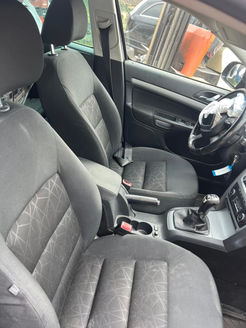 Skoda Octavia 2.0TDI, снимка 6 - Автомобили и джипове - 51669697