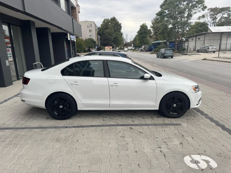 VW Jetta 1.4 AVTOMAT, снимка 4 - Автомобили и джипове - 51922799