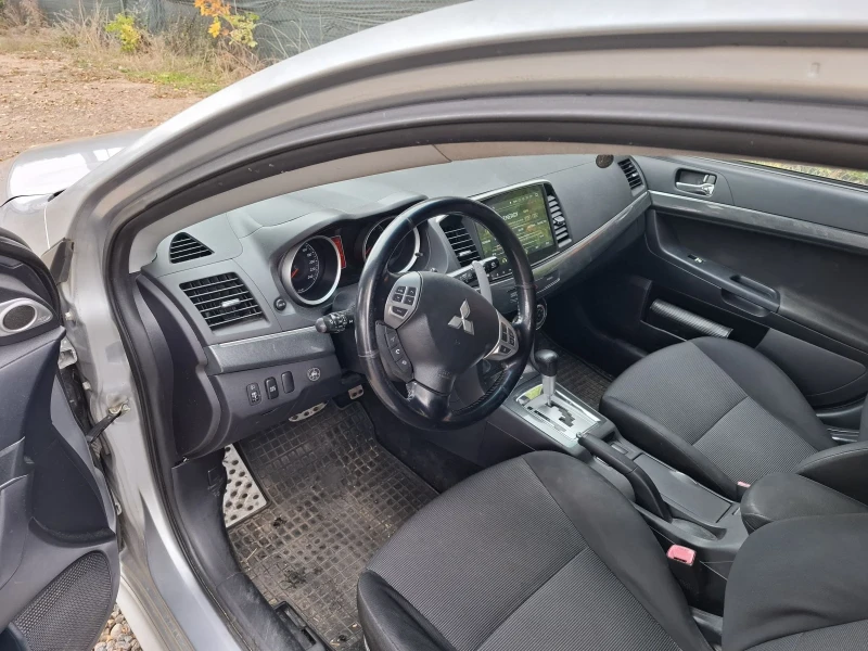 Mitsubishi Lancer Sportbak, снимка 6 - Автомобили и джипове - 53079494