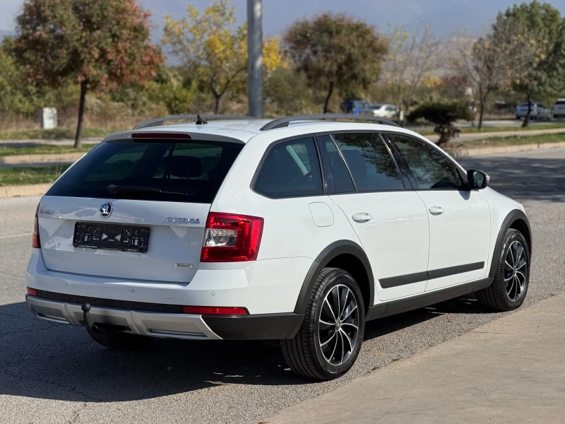 Skoda Octavia Scout 2.0TDI DSG 184кс* 4х4 * ПЕРФЕКТЕН* , снимка 5 - Автомобили и джипове - 52145311