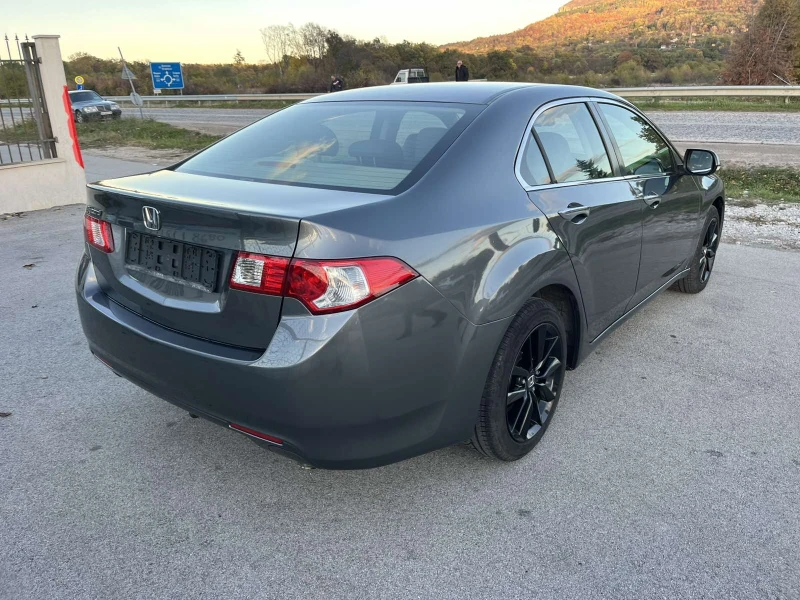 Honda Accord 2.2I-DTEC 150кс 6 СКОРОСТИ АВТОПИЛОТ КЛИМАТРОНИК , снимка 4 - Автомобили и джипове - 52216953