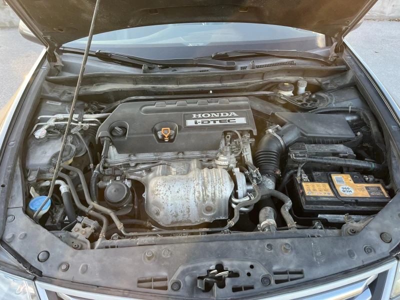 Honda Accord 2.2I-DTEC 150кс 6 СКОРОСТИ АВТОПИЛОТ КЛИМАТРОНИК , снимка 16 - Автомобили и джипове - 52216953