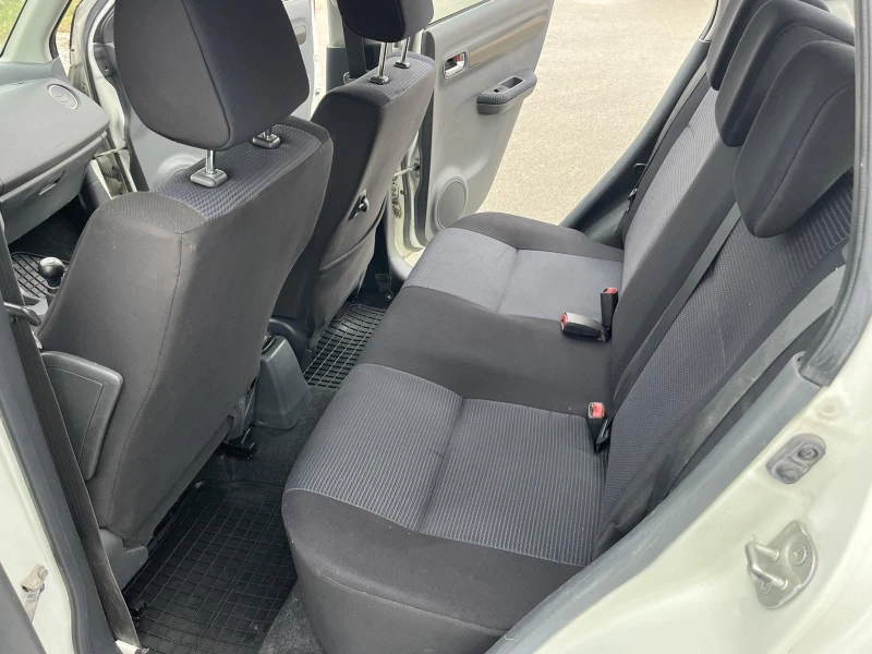 Suzuki Swift 1.3I 90кс 4Х4 EURO 4 KЛИМАТИК, снимка 9 - Автомобили и джипове - 52831076