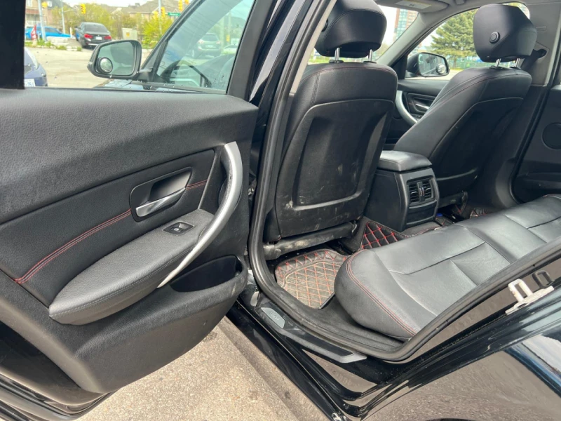 BMW 320 * АВТО КРЕДИТ* ЦЕНА ДО БГ * Сервизна история * , снимка 9 - Автомобили и джипове - 52874464