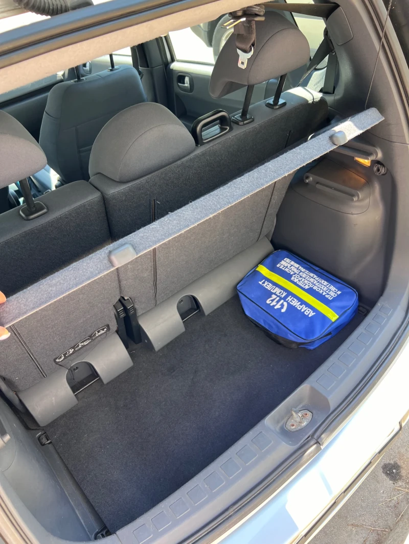 Mitsubishi Colt, снимка 16 - Автомобили и джипове - 53032078