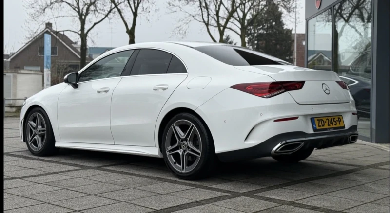 Mercedes-Benz CLA 200, снимка 4 - Автомобили и джипове - 53203090