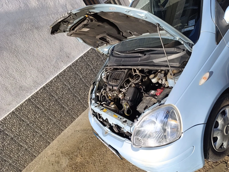 Toyota Yaris 1.4 D, снимка 10 - Автомобили и джипове - 53486299