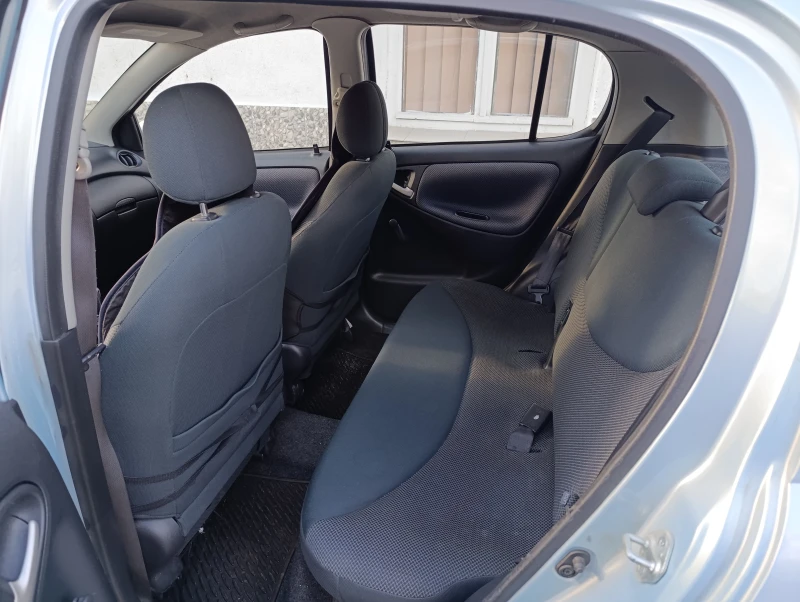 Toyota Yaris 1.4 D, снимка 7 - Автомобили и джипове - 53486299