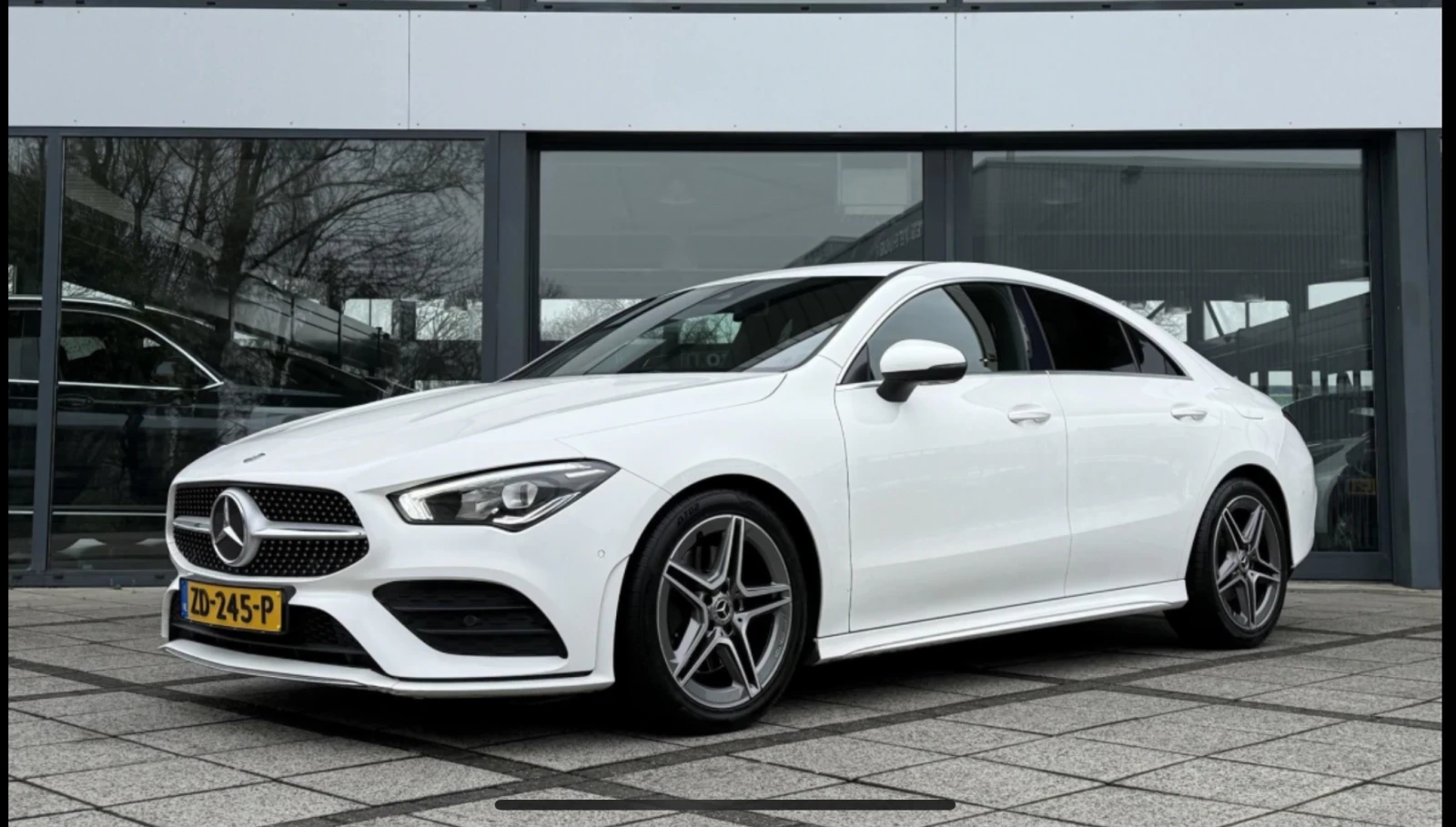 Mercedes-Benz CLA 200, снимка 1