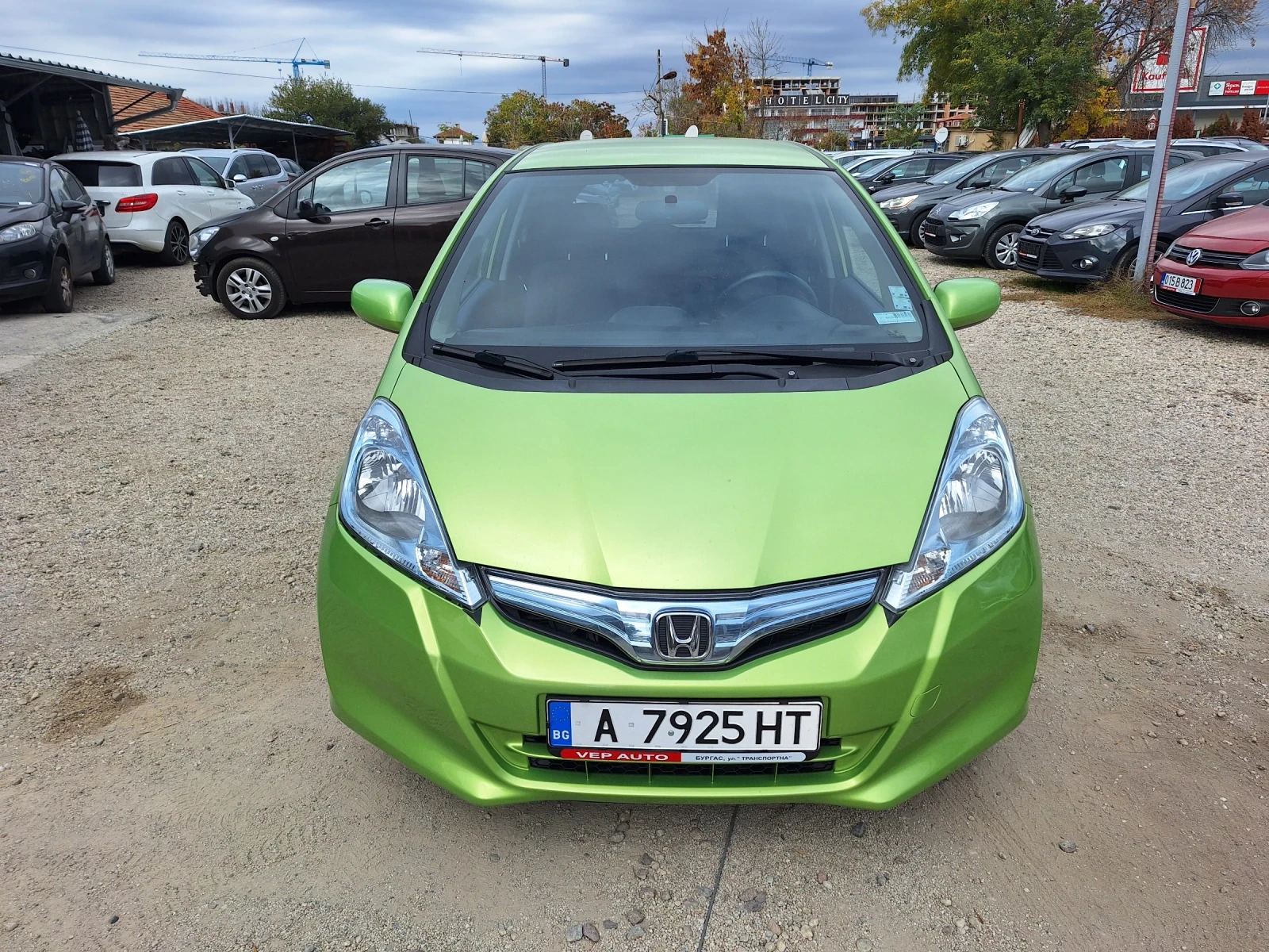 Honda Jazz 1.4 HIBRYD - изображение 2