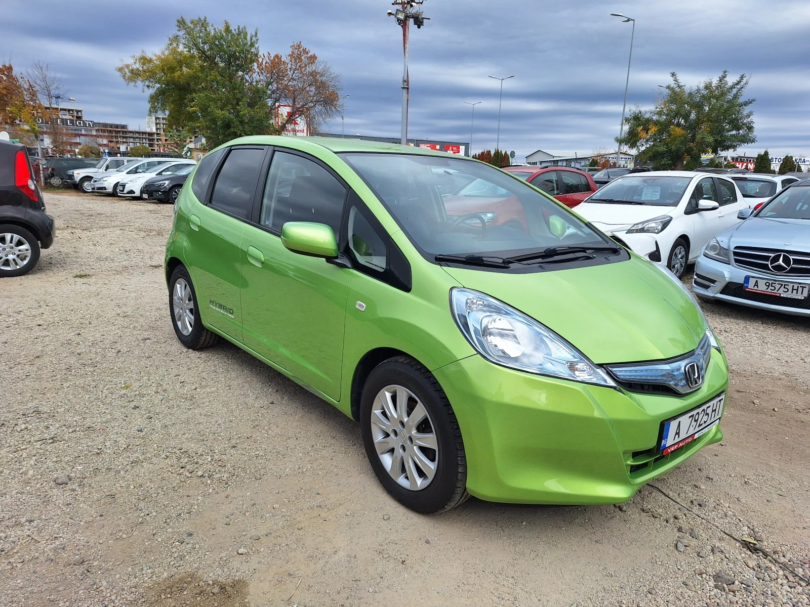 Honda Jazz 1.4 HIBRYD - изображение 3