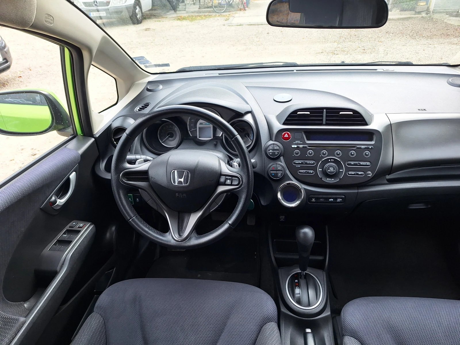 Honda Jazz 1.4 HIBRYD - изображение 10