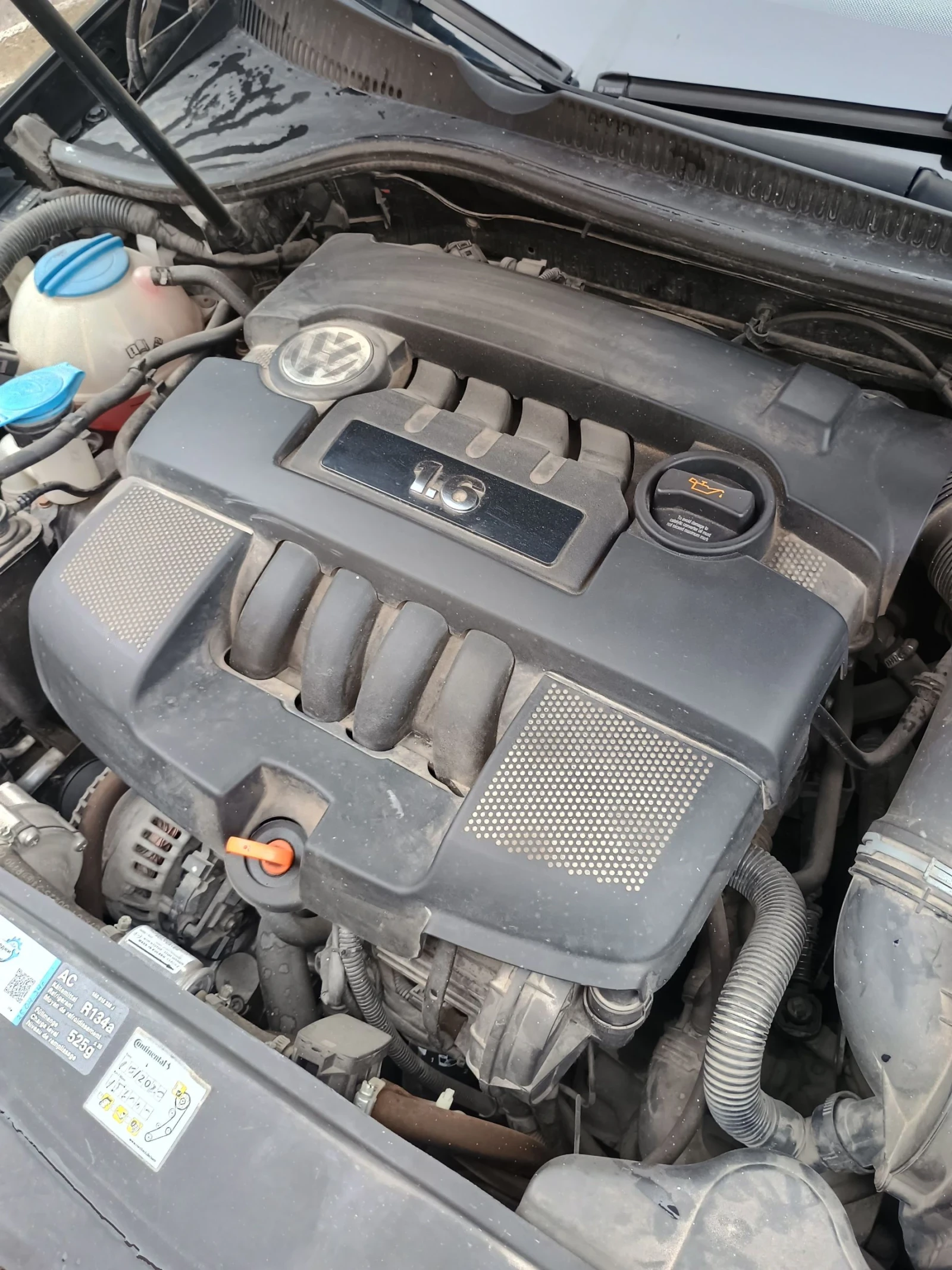 VW Golf 1.6 102 кс - изображение 8