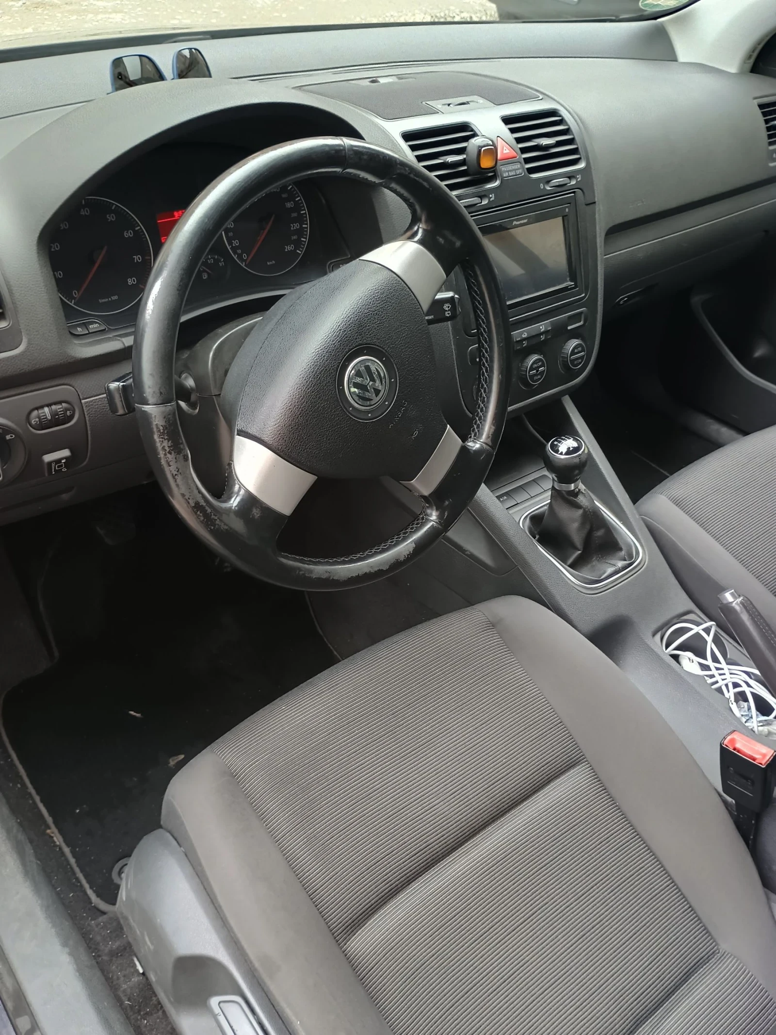 VW Golf 1.6 102 кс - изображение 7