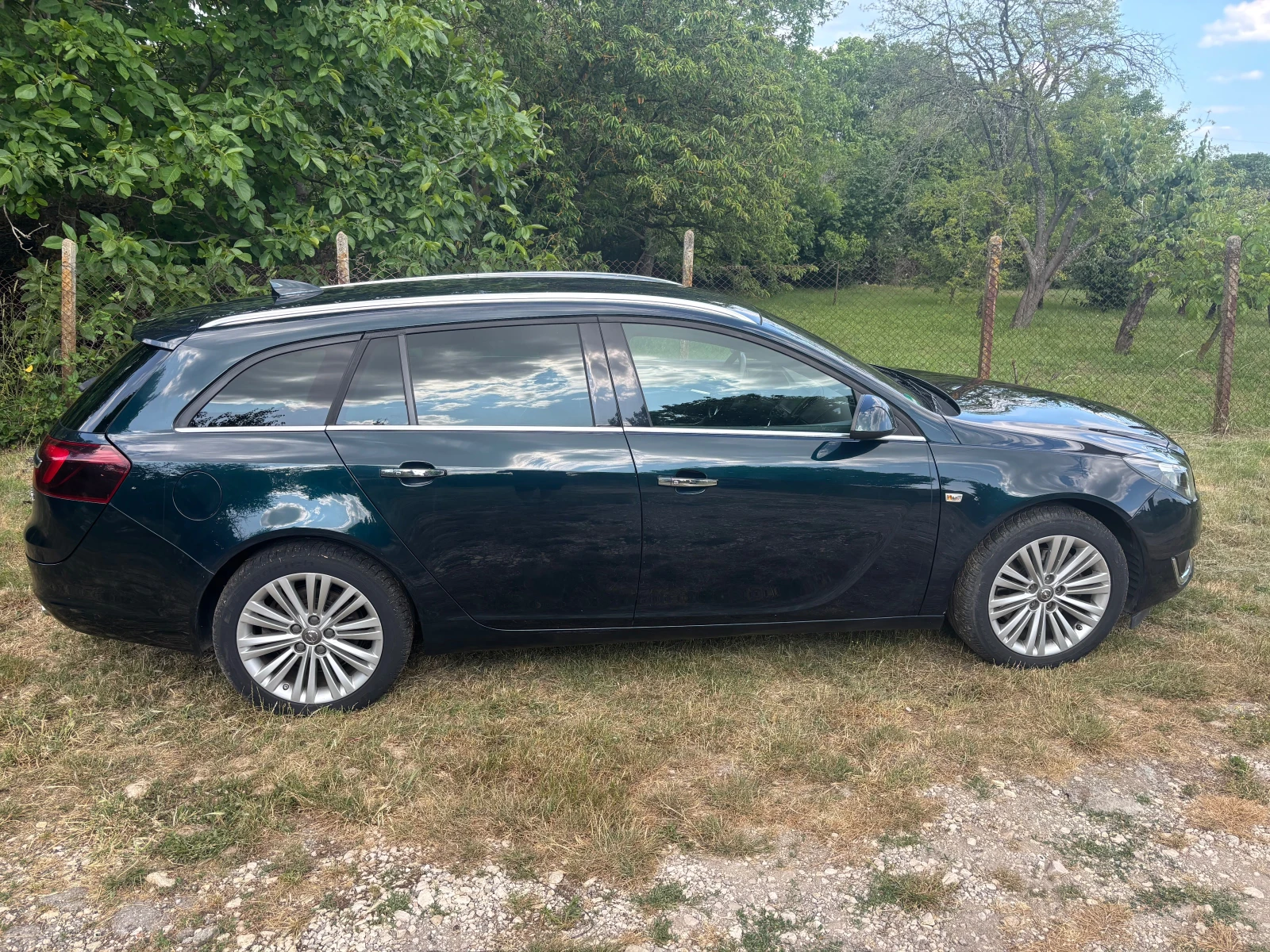 Opel Insignia 2.0 T 4x4  - изображение 4
