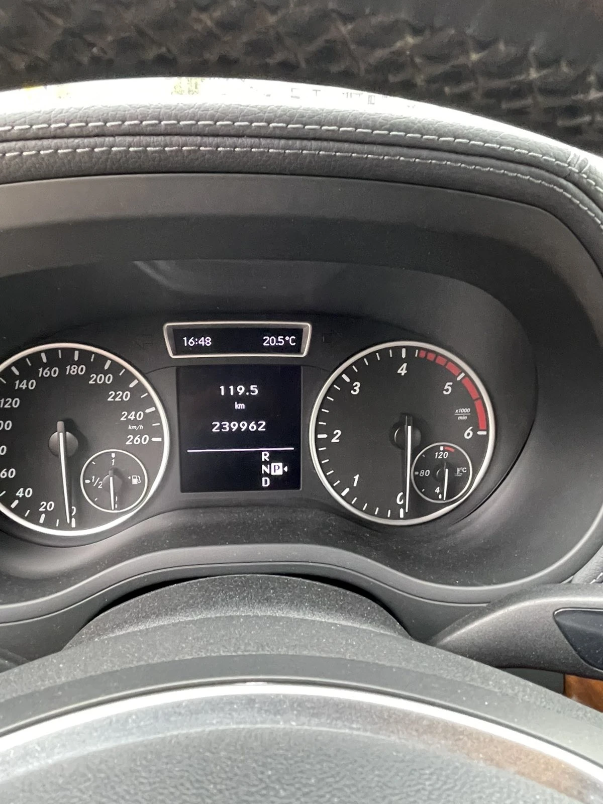 Mercedes-Benz B 200 BlueEFFICIENCY AMG | 2012 | Автоматик | 136 к.с. | - изображение 10