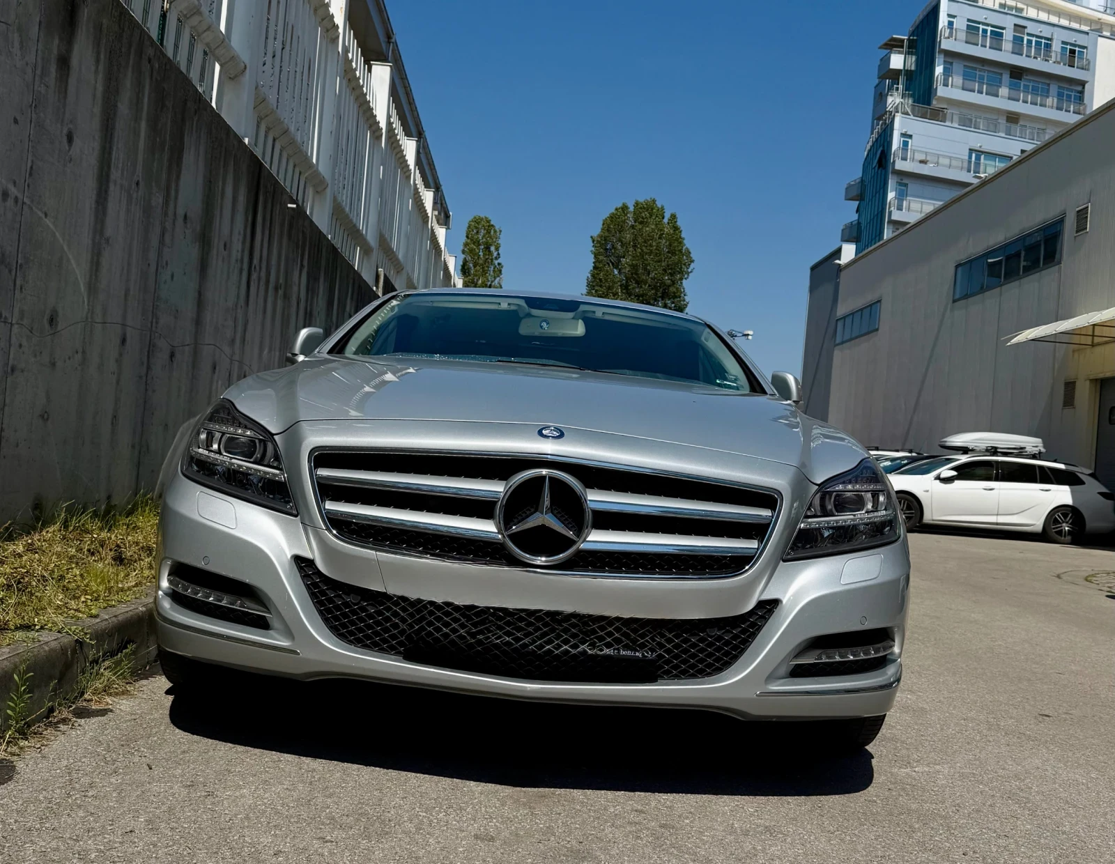 Mercedes-Benz CLS 350 На задно - изображение 2