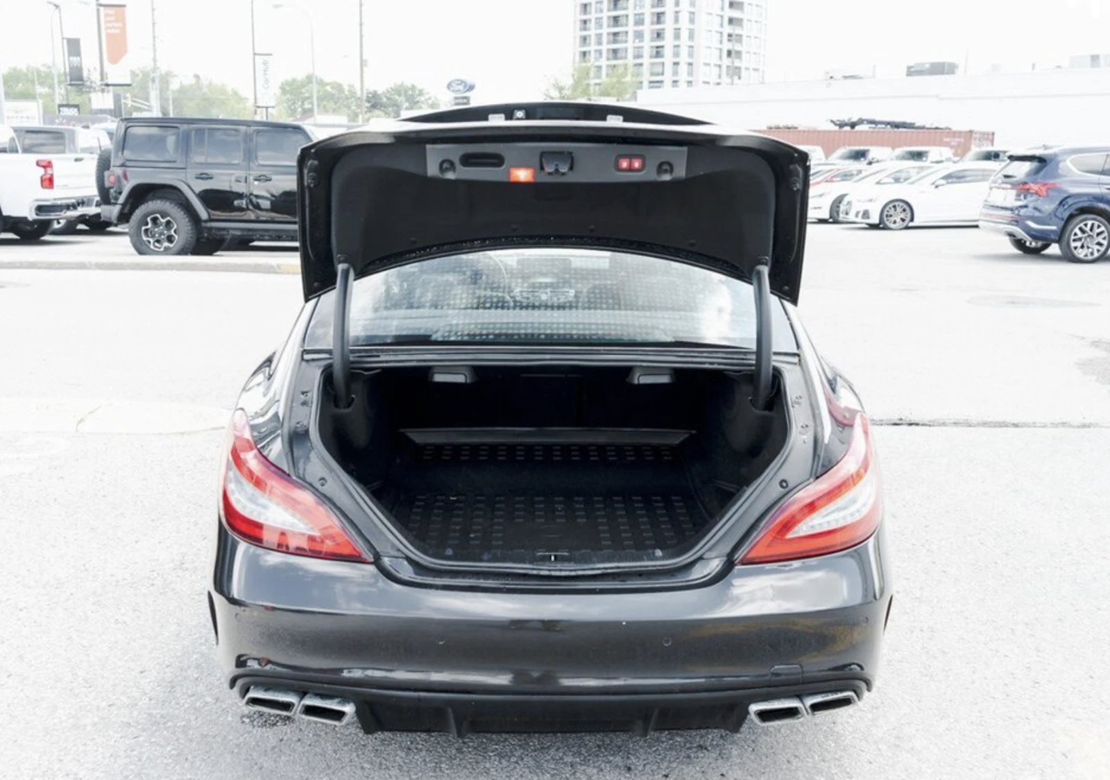 Mercedes-Benz CLS 400 4matic ;Sunroof ;Harman Kardon; 360 Cam - изображение 4