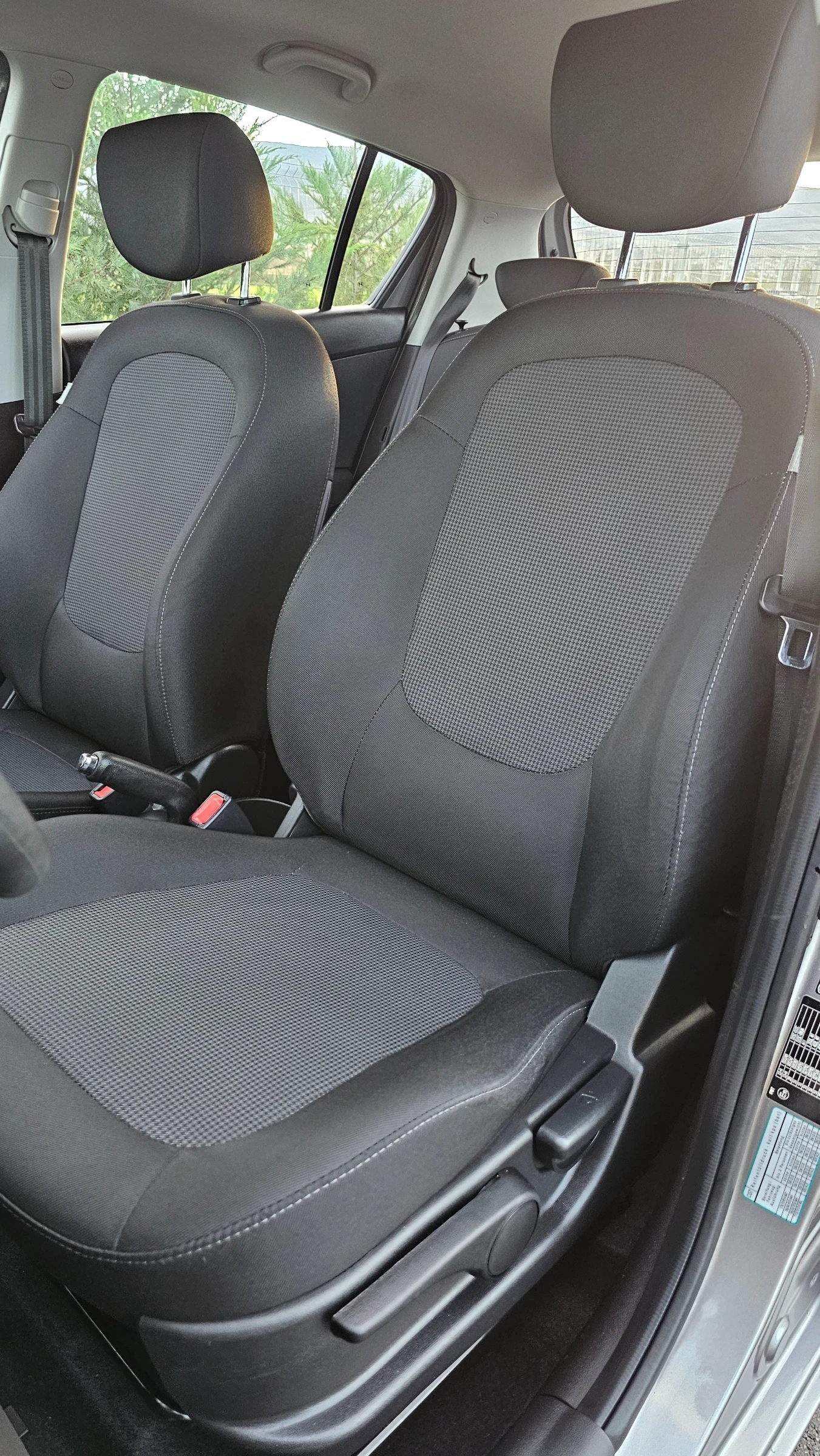 Hyundai I20 Germany* Klima* 1.2 Benzin 86ps* Euro 5* 94 000km. | Mobile.bg   8