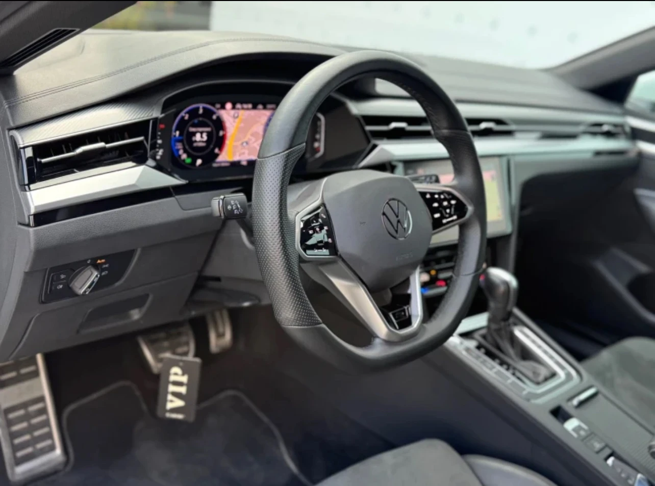 VW Arteon SB R-Line 2.0 TDI SCR DSG - изображение 6