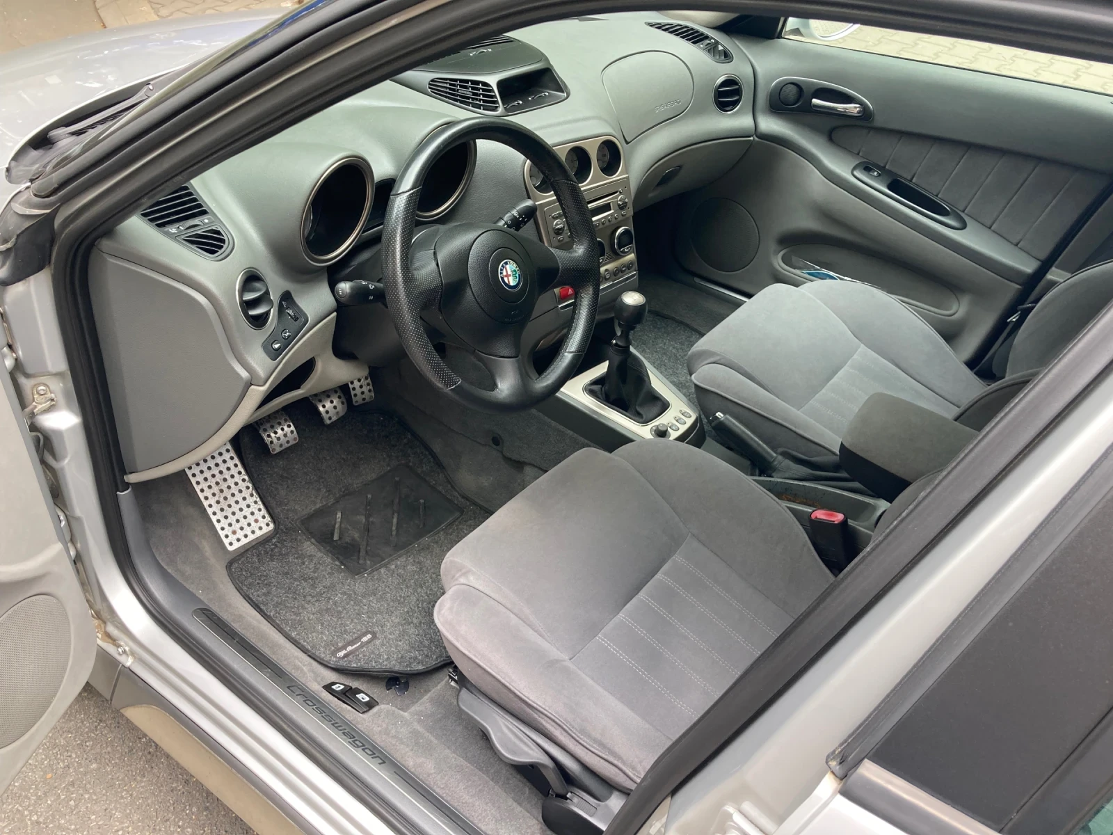 Alfa Romeo Crosswagon q4 1.9 JTD - изображение 7