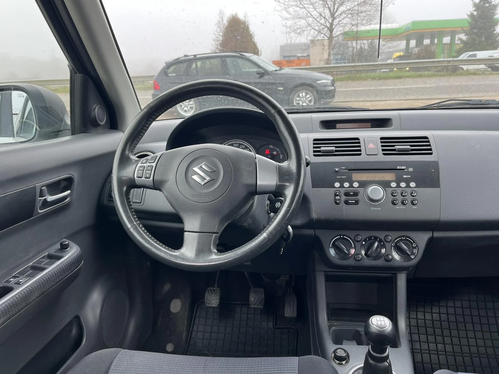 Suzuki Swift 1.3I 90�� 4�4 EURO 4 K������� | Mobile.bg � ����������� 12