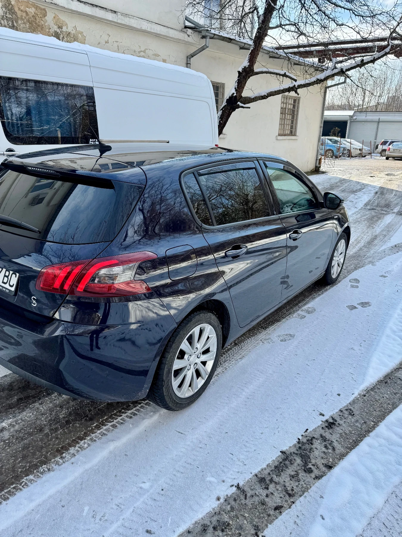 Peugeot 308 1.6 HDI 100к.с. STYLE 2018 - изображение 6