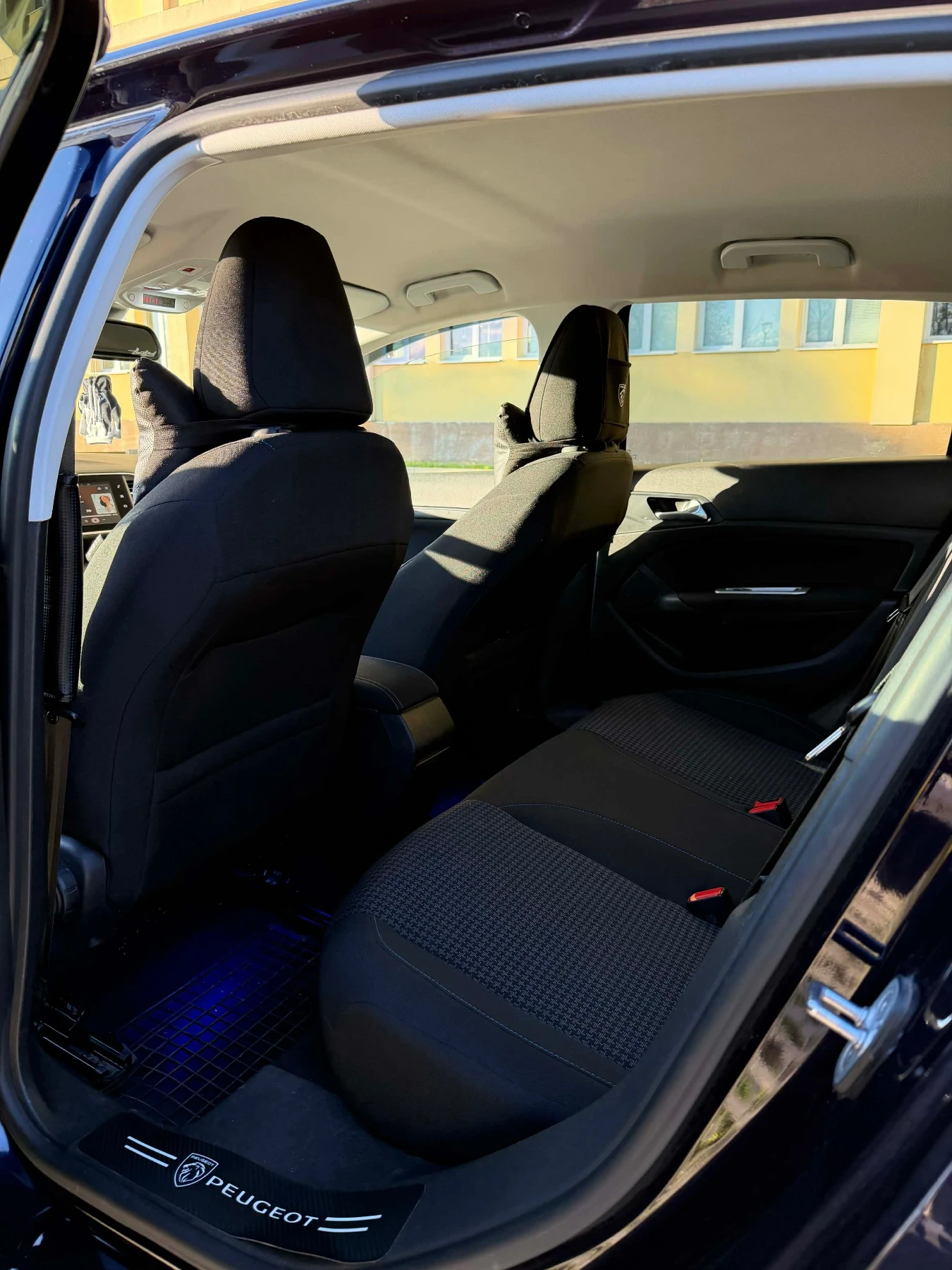 Peugeot 308 1.6 HDI 100к.с. STYLE 2018, снимка 11 - Автомобили и джипове - 53822245