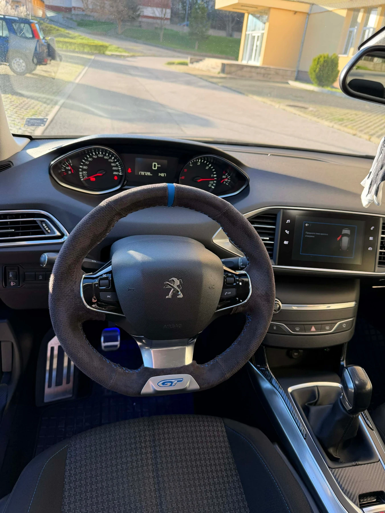 Peugeot 308 1.6 HDI 100к.с. STYLE 2018, снимка 10 - Автомобили и джипове - 53822245
