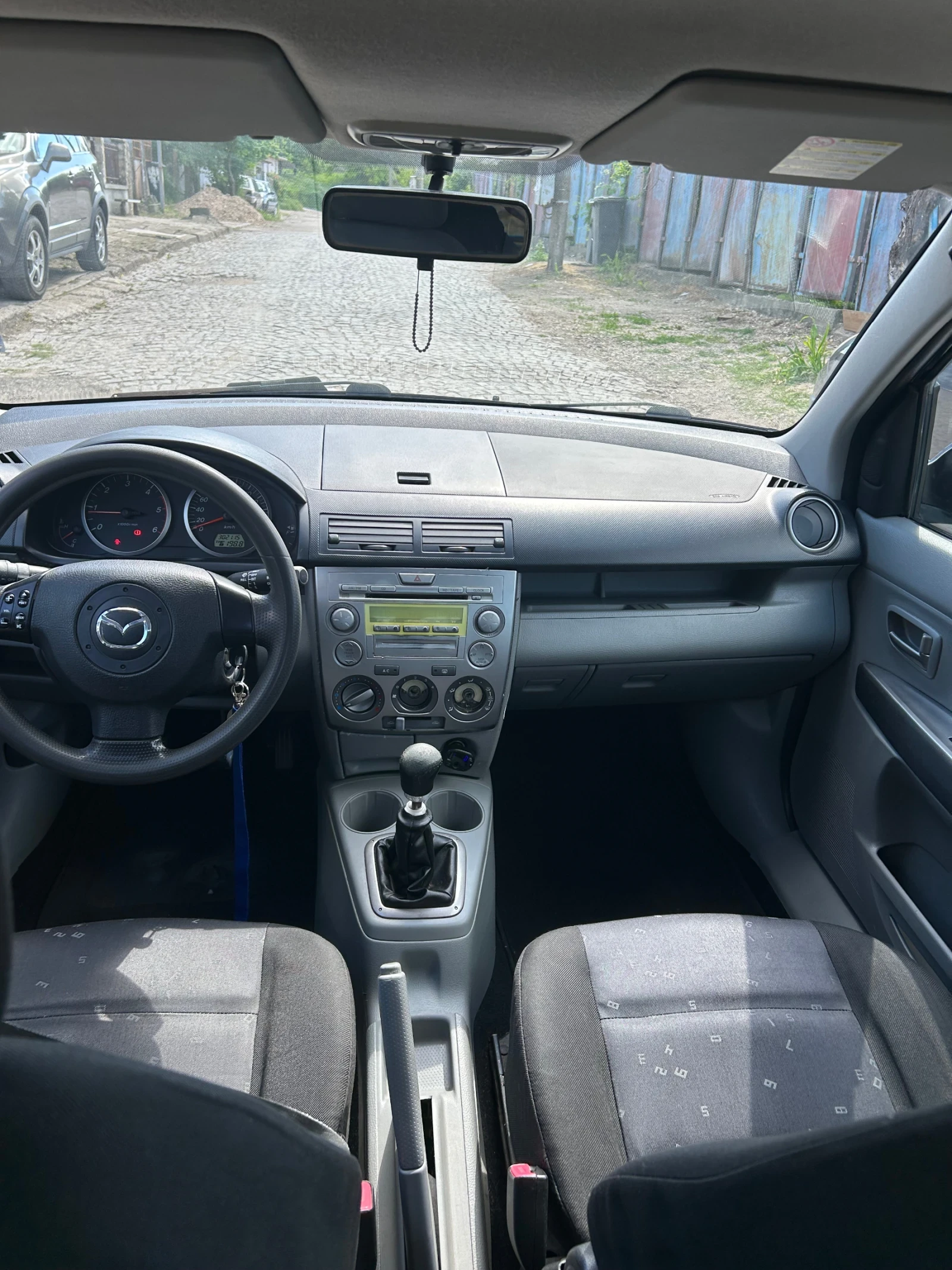 Mazda 2, снимка 5 - Автомобили и джипове - 53805119