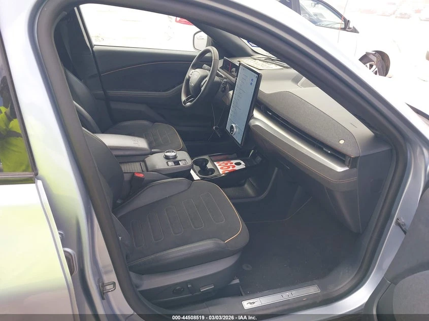 Ford Mustang Mach-E Gt, снимка 5 - Автомобили и джипове - 53848635