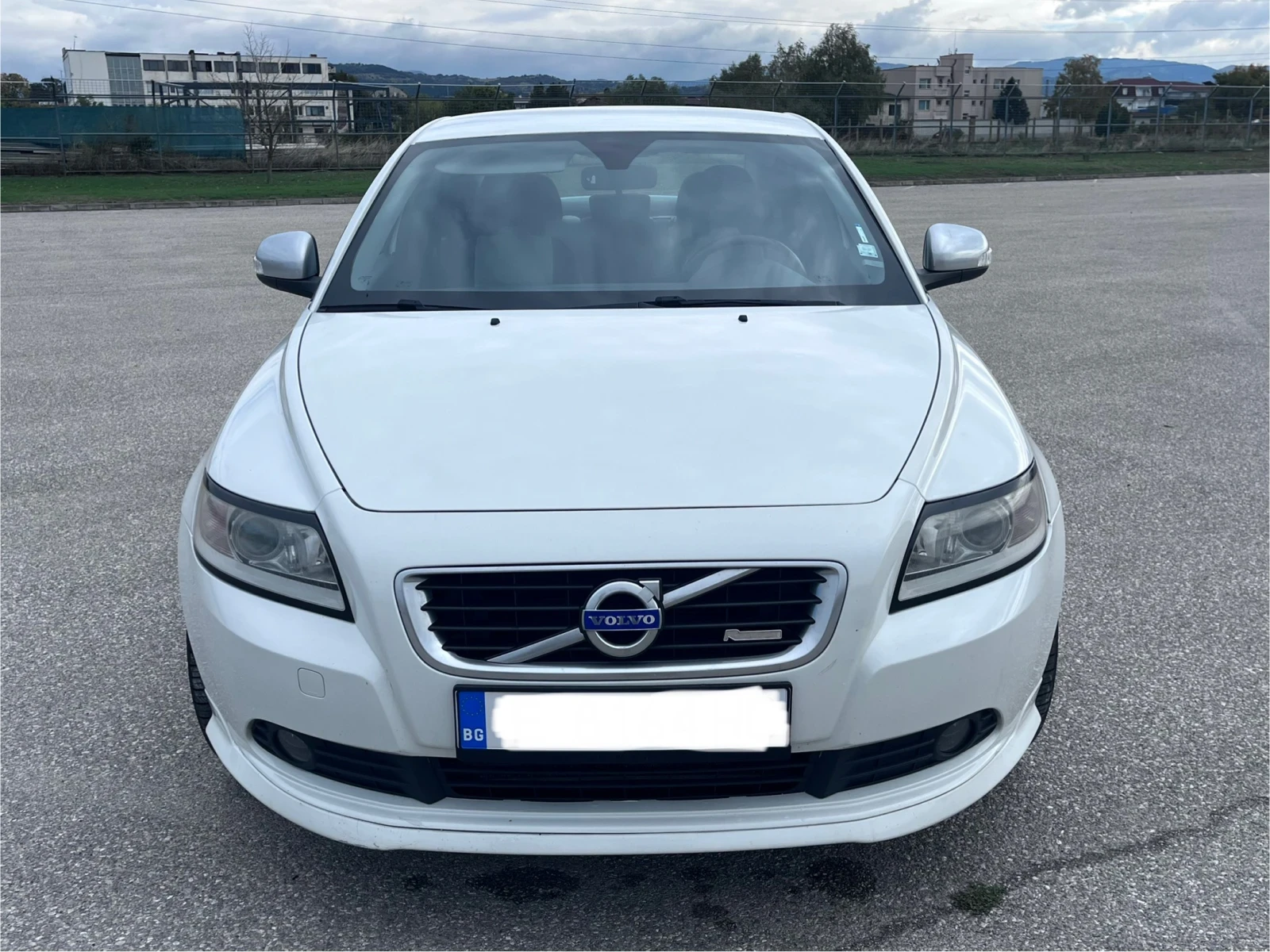 Volvo S40 2.0D3 R-Design 5- цилиндъра, снимка 2 - Автомобили и джипове - 53934939