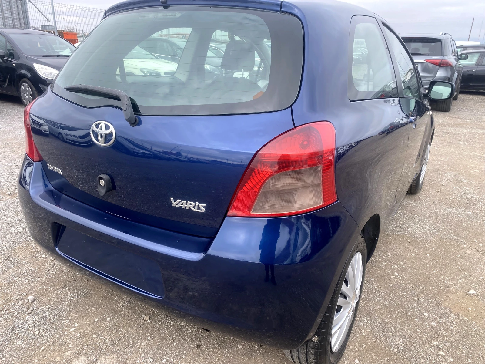 Toyota Yaris Бонбон внос Италия 115х.км!!!, снимка 4 - Автомобили и джипове - 54038499