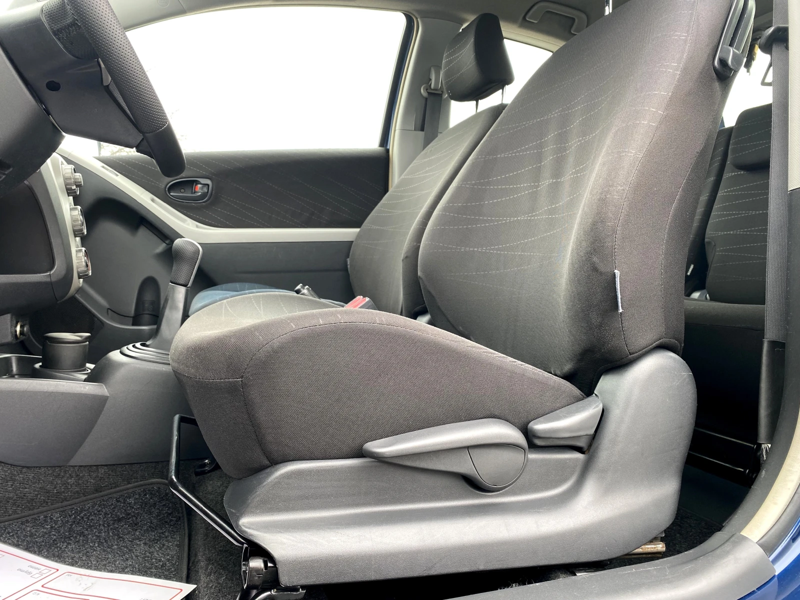 Toyota Yaris Бонбон внос Италия 115х.км!!!, снимка 10 - Автомобили и джипове - 54038499