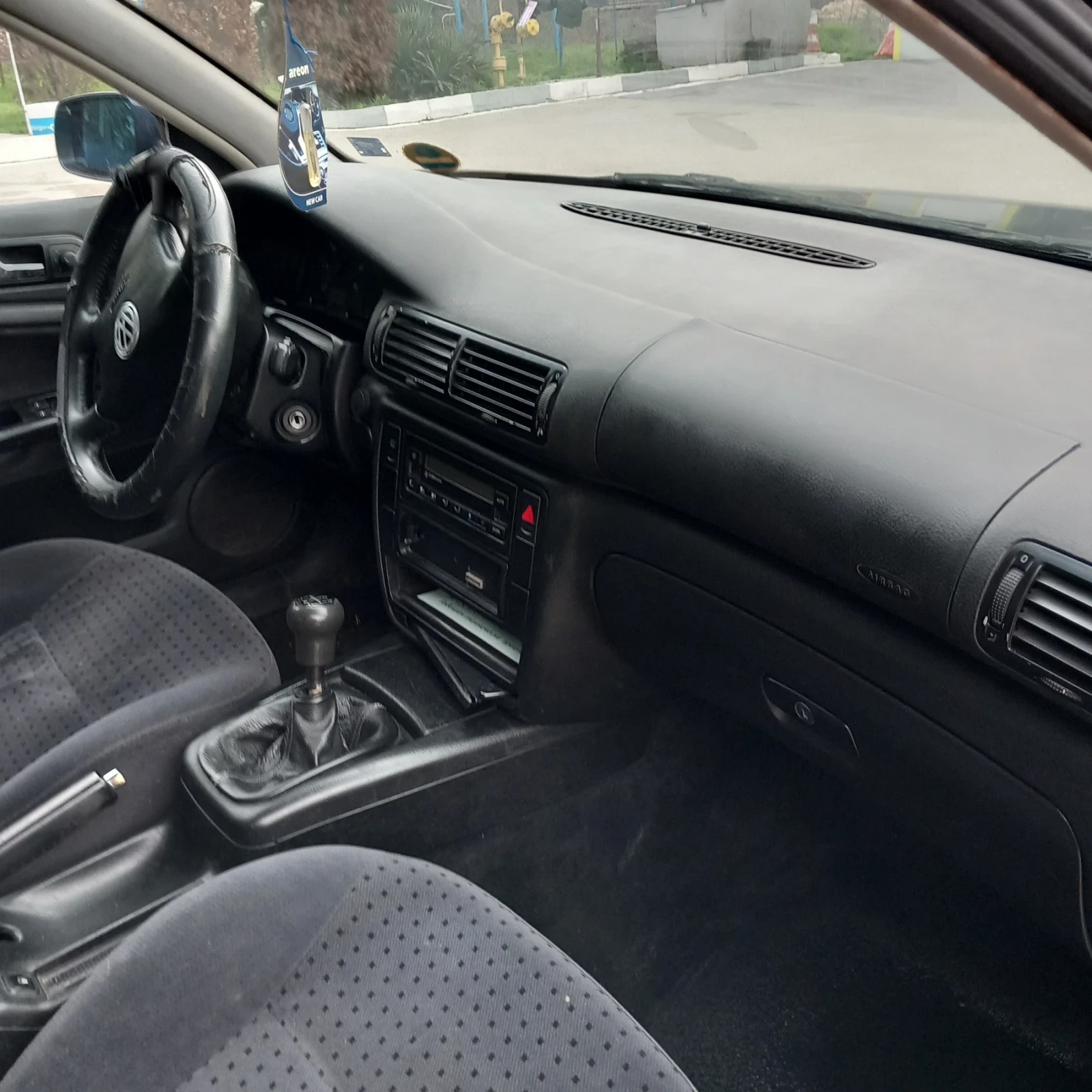 VW Passat B5 gaz, benzin 1.8, снимка 15 - Автомобили и джипове - 54258803