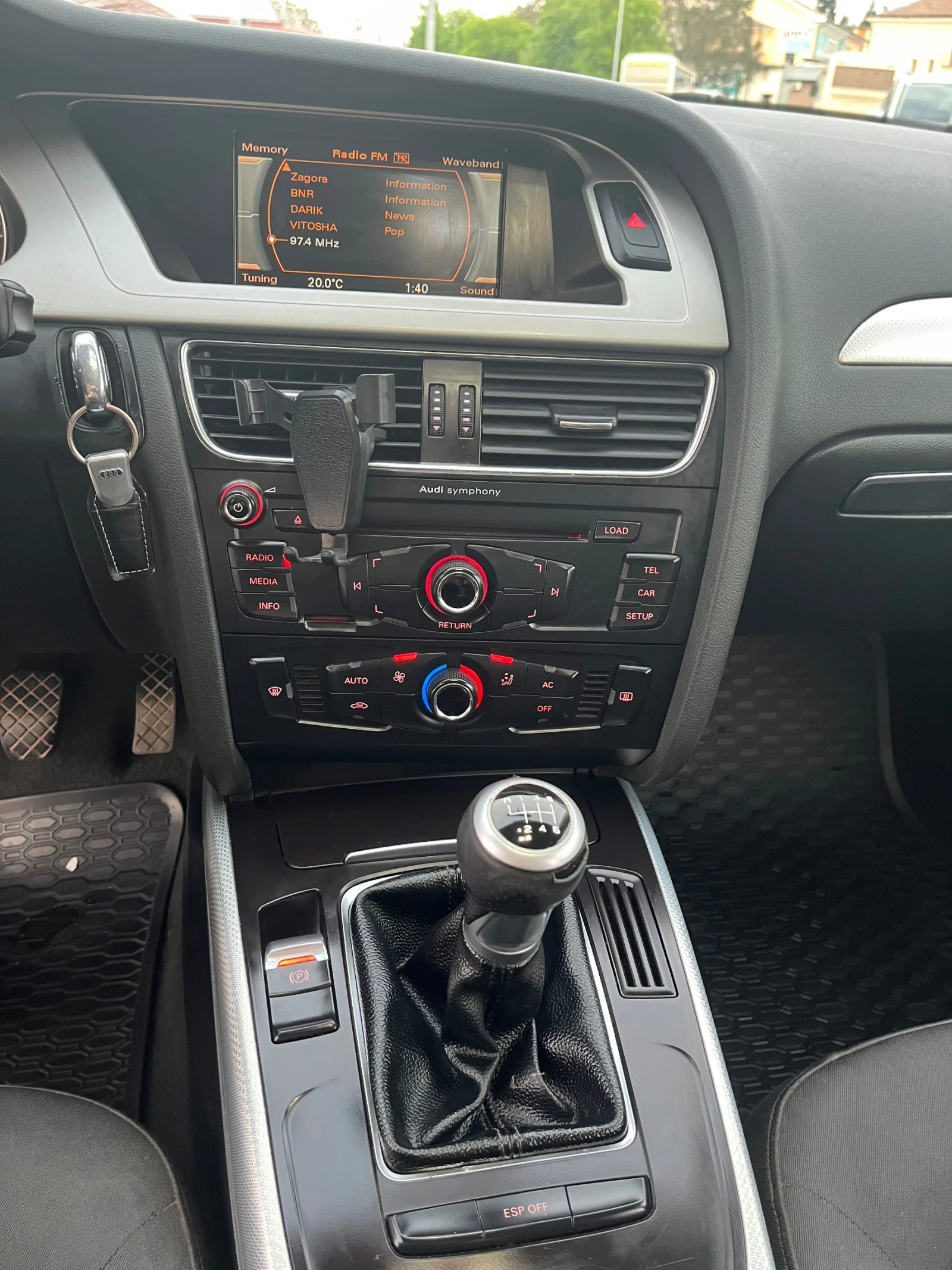 Audi A4, снимка 8 - Автомобили и джипове - 54457715