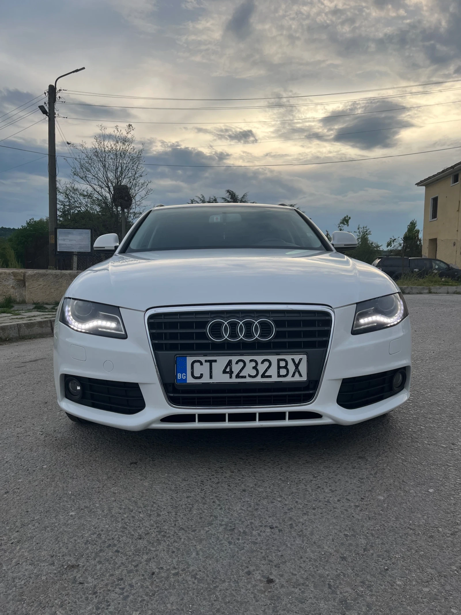 Audi A4, снимка 2 - Автомобили и джипове - 54457715
